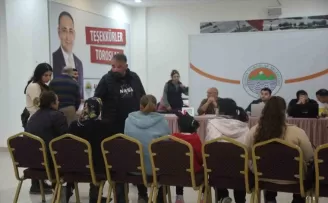 Toroslar Belediyesi Acil Destek Merkezi depremzedelerin yanında

