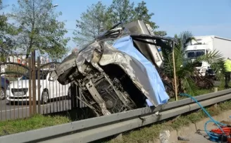 Trabzon’da trafik kazası; 1 ölü, 4 yaralı

