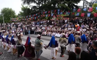Trabzon’da Uluslararası Horon Festivali’ne yoğun ilgi