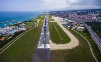 Trabzon Havalimanı pisti bakıma alınıyor
