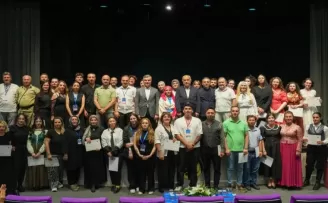 Trabzon Şehir Tiyatrosu yeni yeteneklerini mezun etti