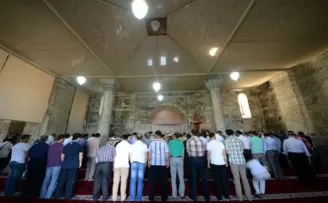 Trabzonlular Ayasofya’ya klasik mihrap ve camilere asılan hat takımı istiyor
