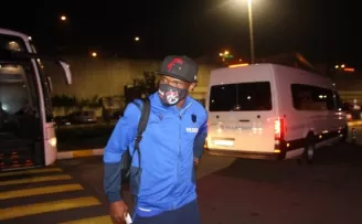 Trabzonspor, Fenerbahçe maçı için İstanbul’a gitti
