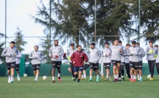 Trabzonspor, Süper Lig’de moral arıyor

