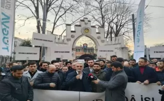 TÜGVA Gençlik Kollarından İsveç Konsolosluğu önünde eylem
