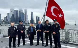 Türk Kökenli NYPD Polisleri Oruç Reis’i ziyaret etti
