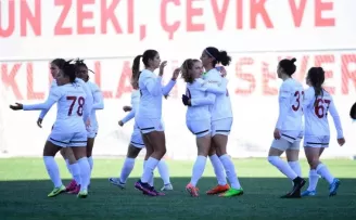 Turkcell Kadın Futbol Süper Ligi: Galatasaray: 3 - Sivasspor: 0
