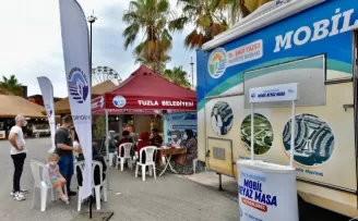 Tuzla Belediyesi, üniversite tercihi yapacak öğrencilerin yanında
