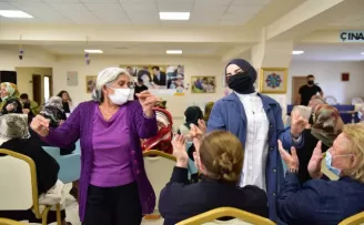 Tuzla’da 65 yaş üstü büyükler unutulmaz bir gün yaşadı
