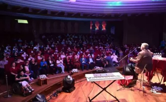 Tuzla’nın özel çocukları için Metin Şentürk sahne aldı
