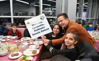 Tuzlalı çocuklar iftarda buluştu
