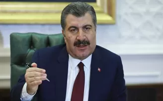 Bakan Koca: “Dilek hemşirenin kalbi hayatla bağını koruyor”