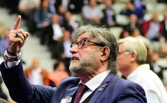 Beşiktaşlı yönetici Trabzonspor'a sataştı!