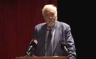 Ülkü Demiray’a 2023 Emine Işınsu Roman Ödülü verildi
