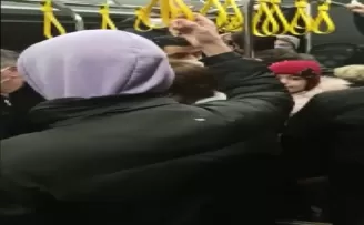 Ümraniye’de yolda kalan otobüsün içinde zıpladılar
