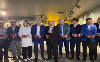 Ümraniye’de “Zamanın İlmekleri“ yıl sonu sergisi açıldı
