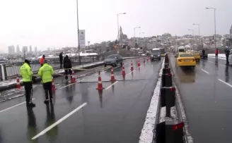 Unkapanı Köprüsü yeniden trafiğe açıldı
