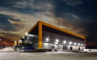 Üretim tesisinin çatısı 5 bin 300 güneş paneli ile kaplanacak
