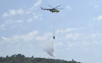 Urla Balıklova’da orman yangını kontrol altında