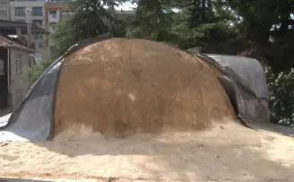 Üsküdar’da 2 asırlık tarihi caminin kubbesindeki kurşun plakalar çalındı
