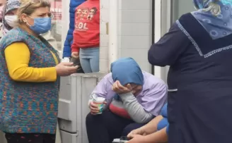 Üsküdar’da çıkan yangında muhabbet kuşu öldü
