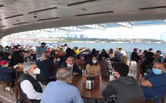 Üsküdar’da Çölyak hastalarına boğaz turu eşliğinde glütensiz aşure ikramı
