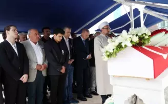 Usta gazeteci Mehmet Barlas son yolcuğuna uğurlandı
