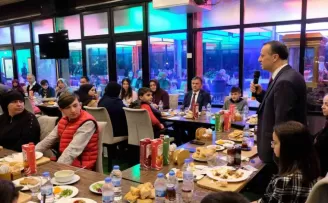Vali Taşbilek yetim çocuklarla iftar yaptı, bowling oynadı
