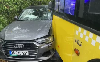 Virajı alamayan İETT otobüsü iki otomobile çarptı
