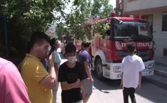Yangında komşuları yaralandı, onlar canlı yayın yaptı
