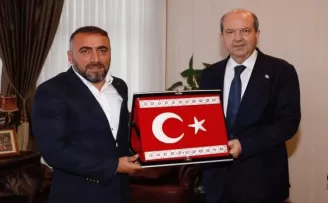 Yavru Vatan’da yaşayan Trabzonsporlu çocukların forma sevinci
