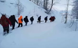 Yaylada mahsur kalan vatandaşlar kurtarıldı