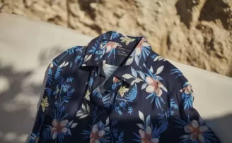 Yaz havasına uygun şık ürünler raflardaki yerini koruyor
