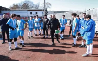Yenimahalle Belediyespor U18 Ligi 1. Grup Şampiyonu oldu.
