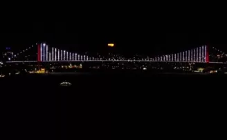 Yılın son dolunayının doğuşu izleyenleri mest etti
