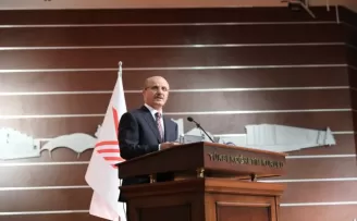 YÖK Başkanı Özvar üniversite rektörleri ile ilk kez bir araya geldi
