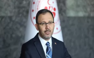 Bakan Kasapoğlu, İlke Özyüksel’i tebrik etti