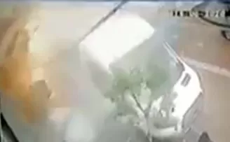 Zeytinburnu’nda dehşet anı böyle görüntülendi
