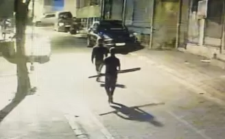Zeytinburnu’nda gasp dehşeti kamerada
