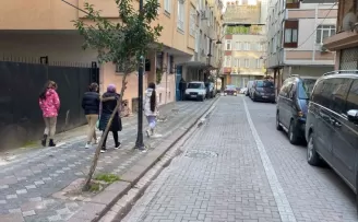 Zeytinburnu’nda önünü kestiği husumetlisine kurşun yağdırdı, o anlar kamerada
