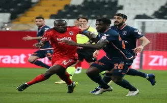 Ziraat Türkiye Kupası: Beşiktaş: 2  - Medipol Başakşehir: 0 (İlk yarı)
