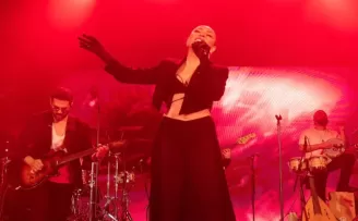 Ziynet Sali’den Londra’da 25. yıla görkemli final