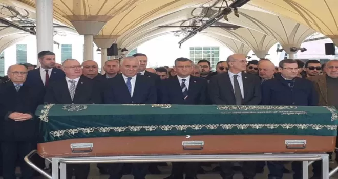 19. Dönem SHP Milletvekili Mahmut Uyanık toprağa verildi
