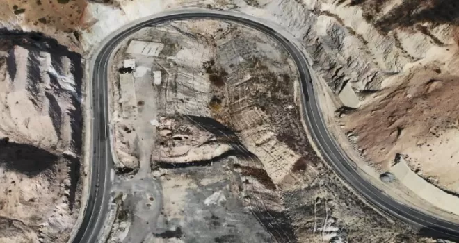 20 metrelik menfez yapılmayınca karayolu 400 metre uzadı
