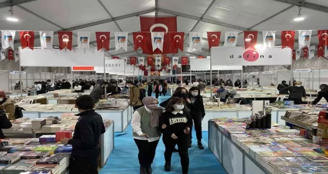 3. Çekmeköy Kitap Fuarı başladı
