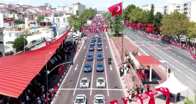 Arnavutluk Cumhuriyeti İçişleri Bakanı Bledar Çuçi bugün sabah saatlerinde İçişleri Bakanı Süleyman Soylu’ya Kırmızı bültenle aranan Thodex’in kurucusu firari Faruk Fatih Özer Arnavutluk’ta Vlora’da yakalandığını ve  kimliğinin biyometrik sonuçlar ile tey