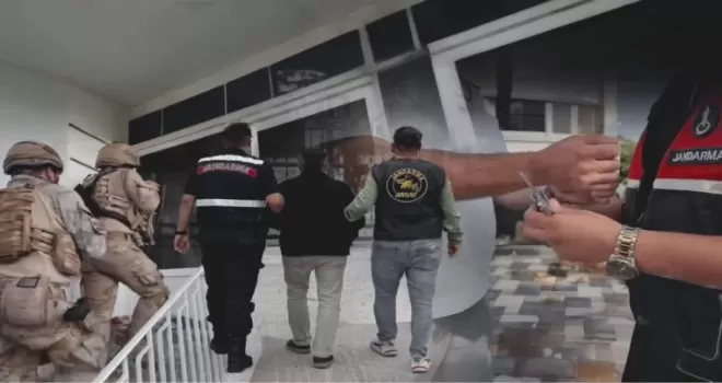 30 ilde FETÖ operasyonu: 91 gözaltı!