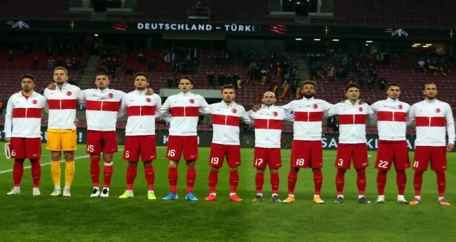 A Milli Futbol Takımı Rusya karşısında

