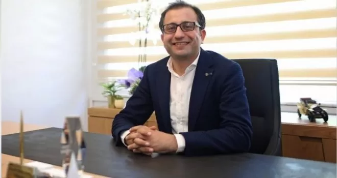 “Acılarınıza kabul ve kararlılık terapisi ile cevap verin“
