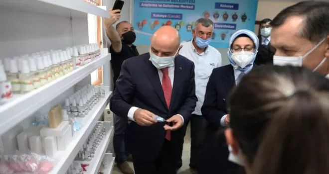 Açılışı yapılan Ar-Ge Merkezi pandemide günde 17 bin maske üretti
